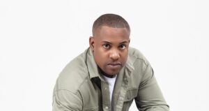 Kid MC enfrenta desilusão nas vendas do novo álbum após mudança de postura política