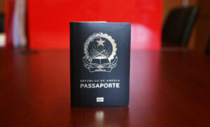 Queixas sobre agendamento de passaportes aumentam e utentes denunciam falta de vagas no sistema do SME